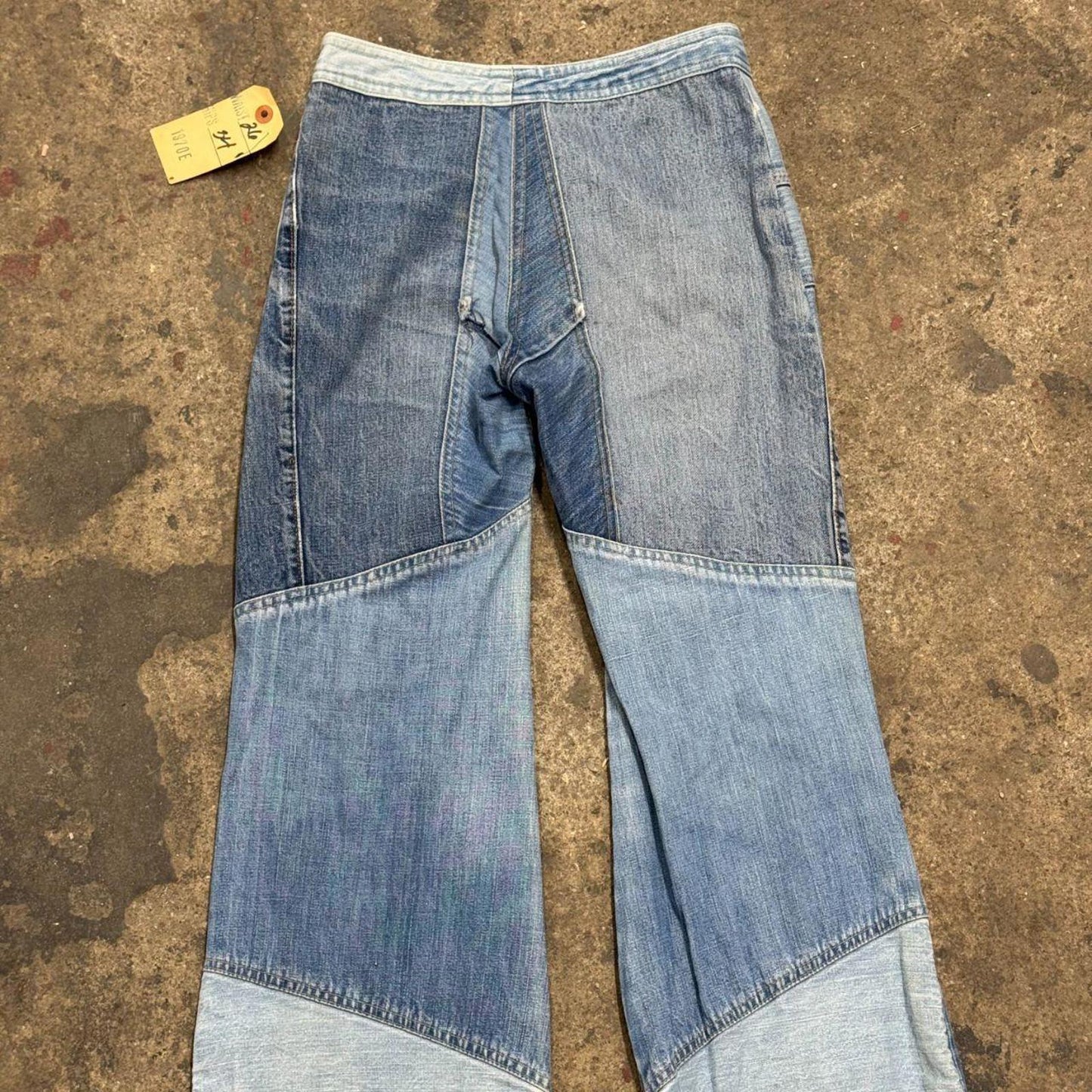 Vintage 70s Multi-Tonal Patchwork Flare Thrashed Denim Jeans XS