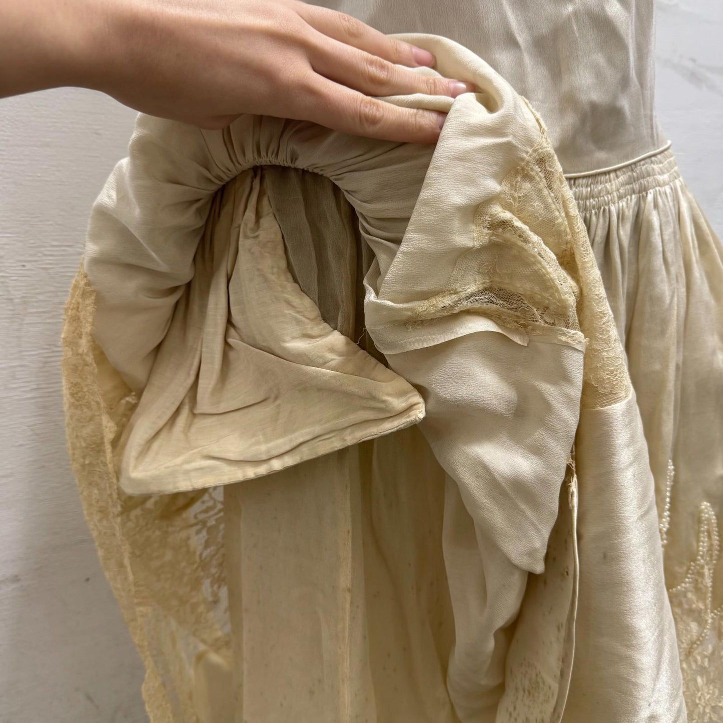 Antique 1920s Silk & Lace White Pearl Robe de Style Flapper Dress Bridal Wedding