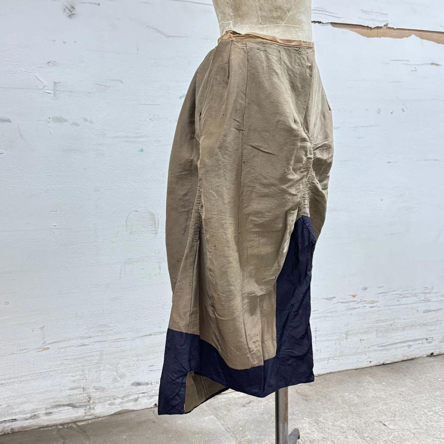Brown Antique Victorian Bustle Petticoat (Late 1800s)