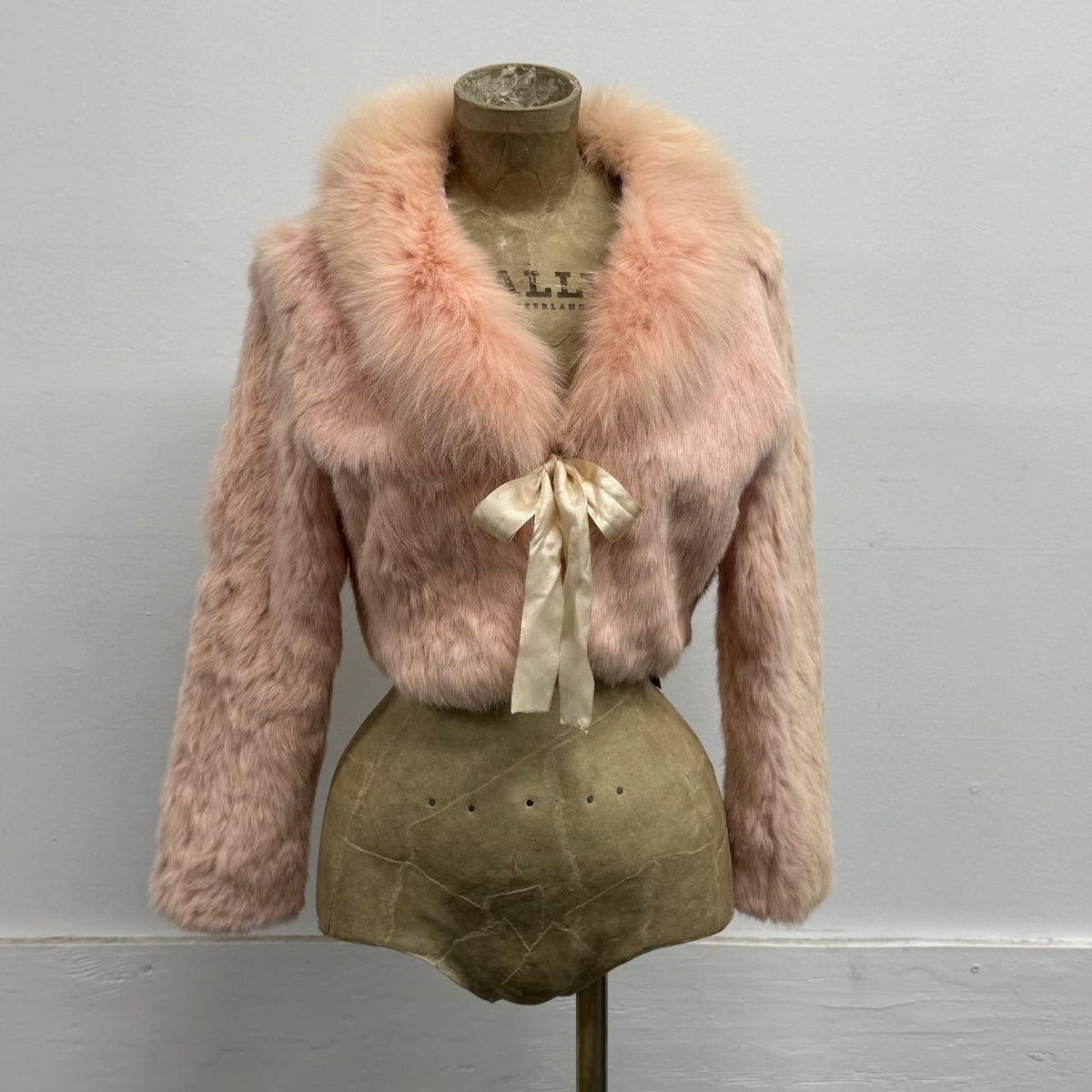 Vintage Y2K Baby Pastel Pink Rabbit & Fox Fur Cropped Bolero Jacket Coat
