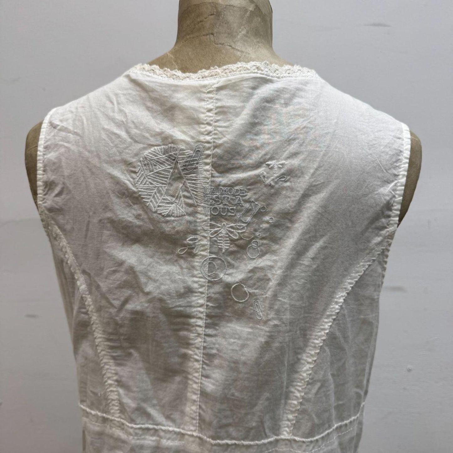 Vintage La Mode Est à Vous White Cotton Parachute Dress