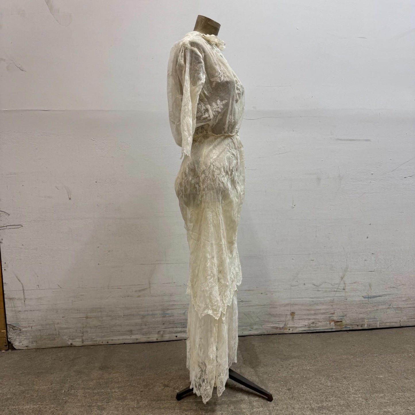 Antique 1910s Edwardian Tea Gown XS White Cotton Lawn Lace Lingerie Dress Bridal