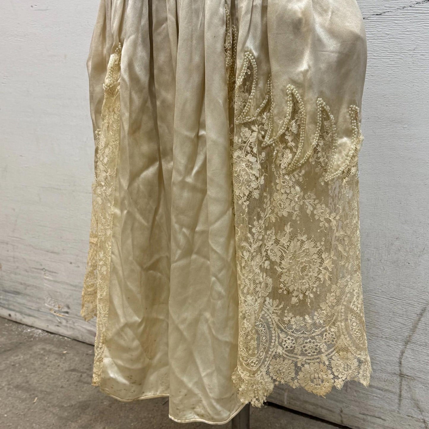 Antique 1920s Silk & Lace White Pearl Robe de Style Flapper Dress Bridal Wedding