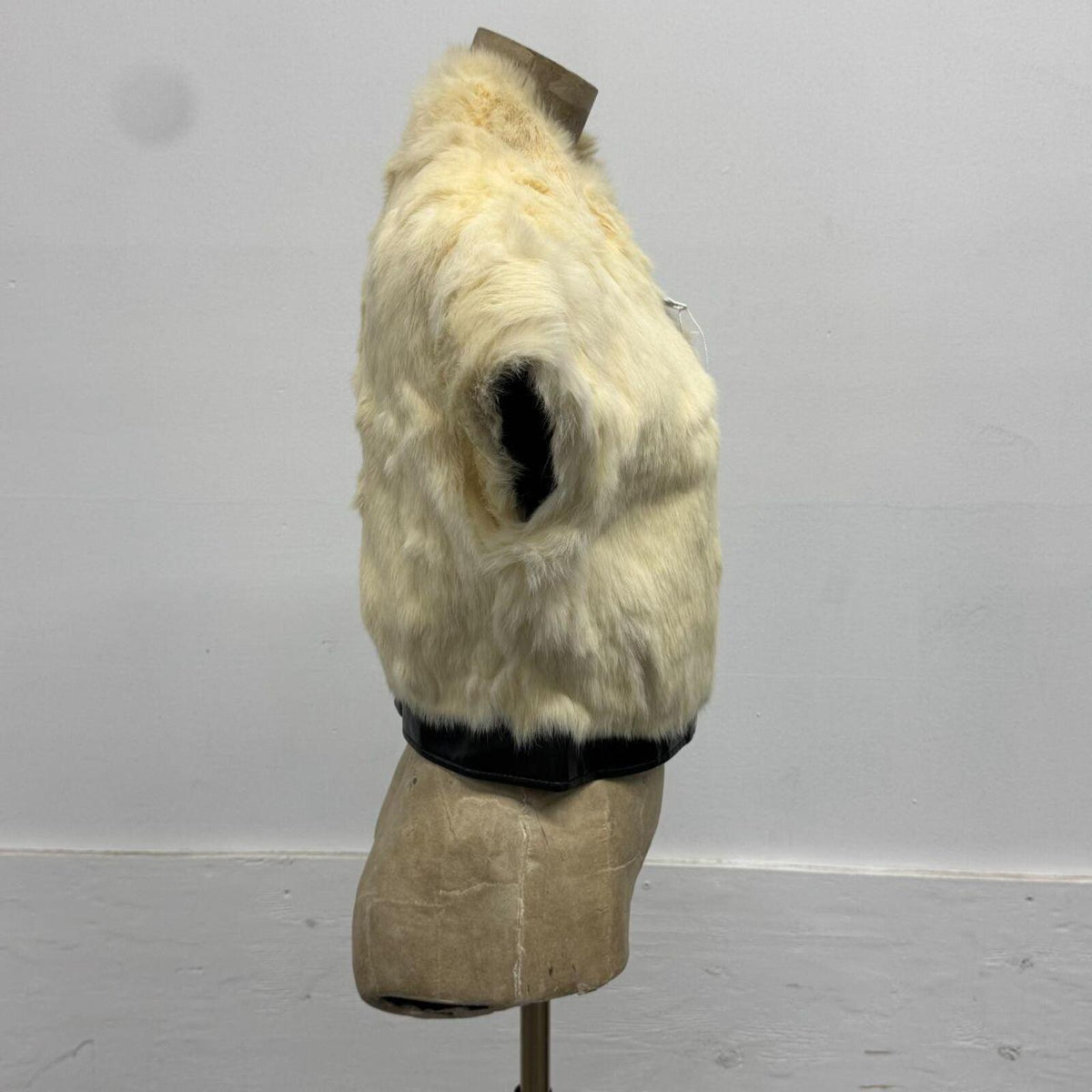 Vintage Rotiny Cream Rabbit Fur Cropped Vest