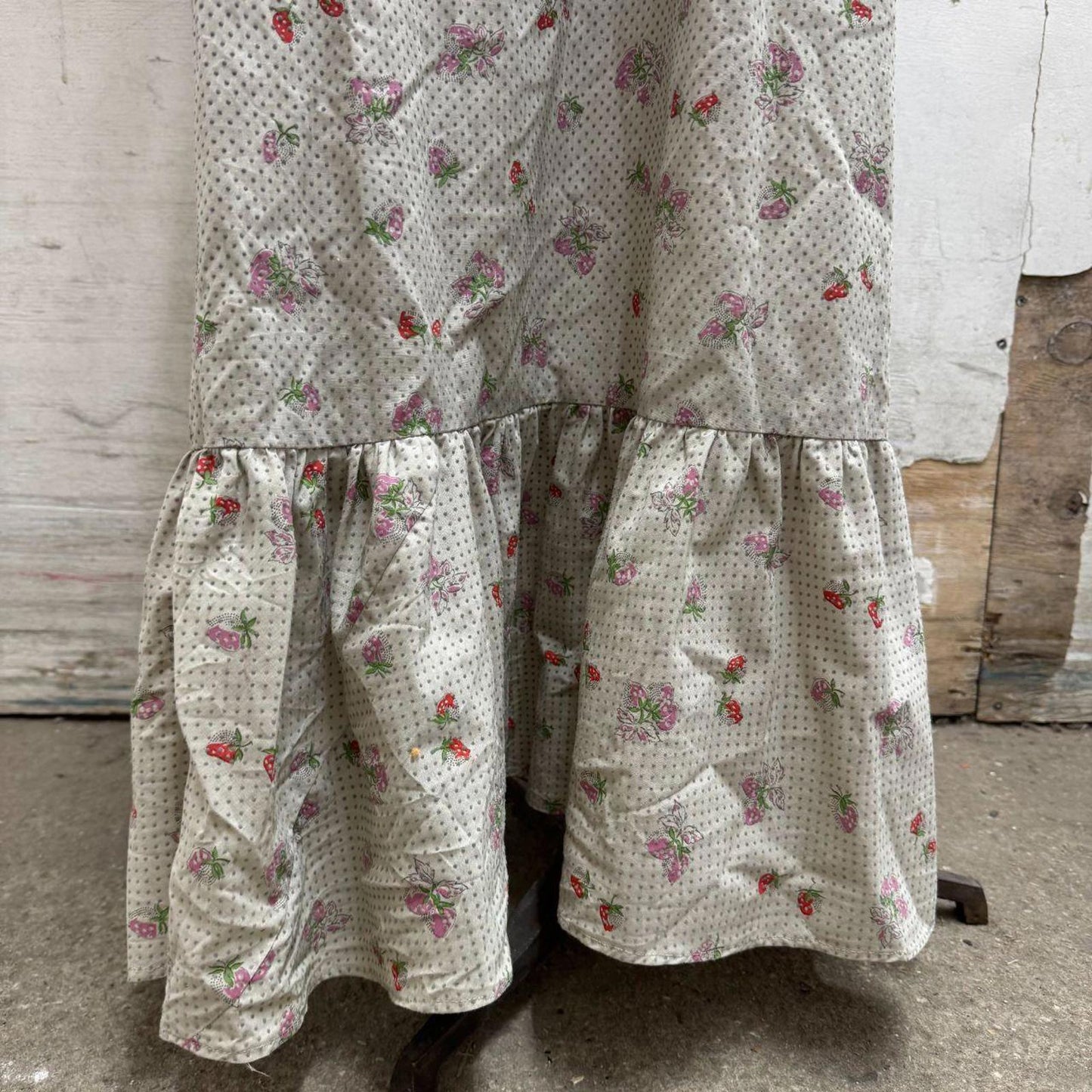 Vintage 1950s Studio-Made Strawberry Print Western Prairie Dress Movie Costume M