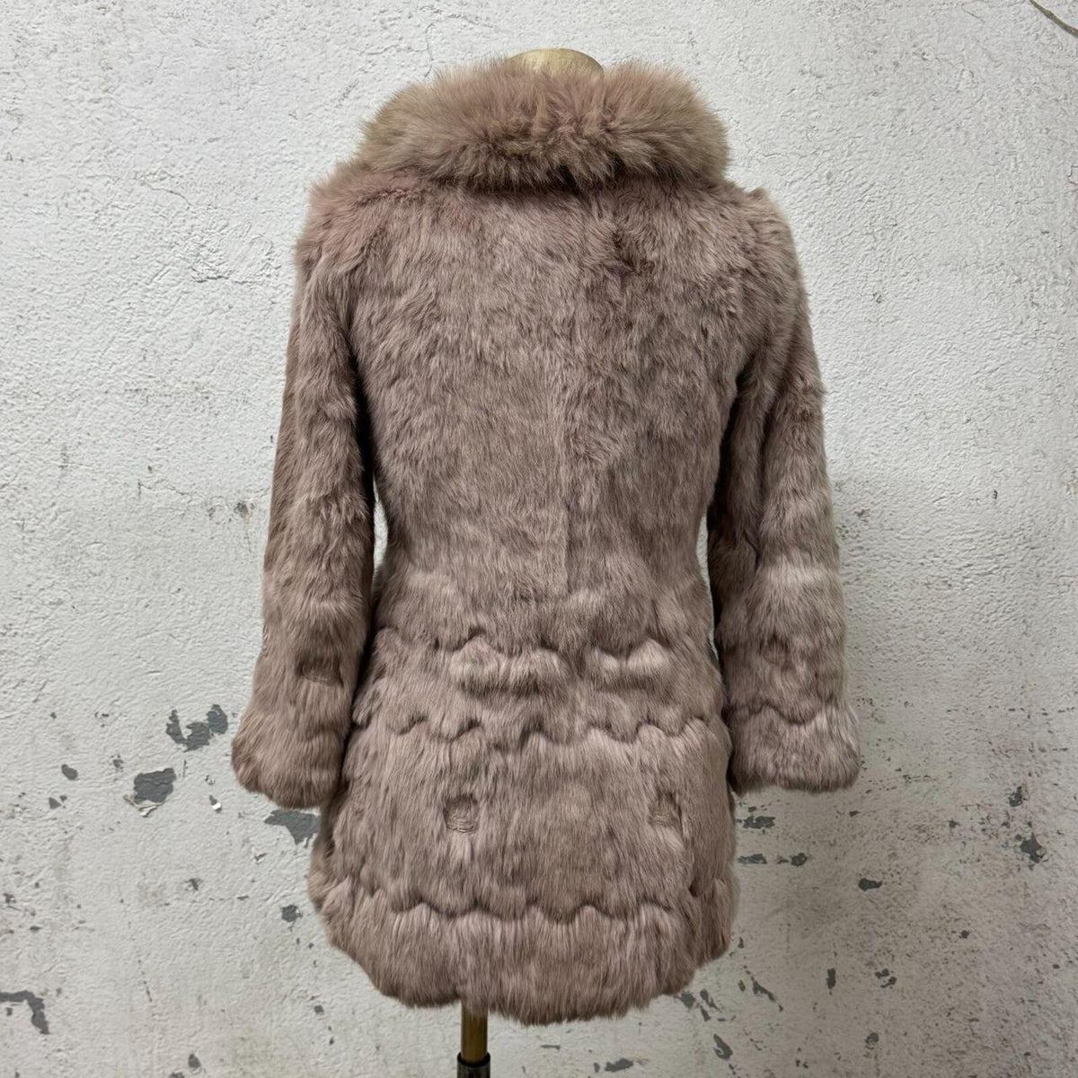 Vintage Mauve Rabbit Fur Coat with Fox Fur Collar