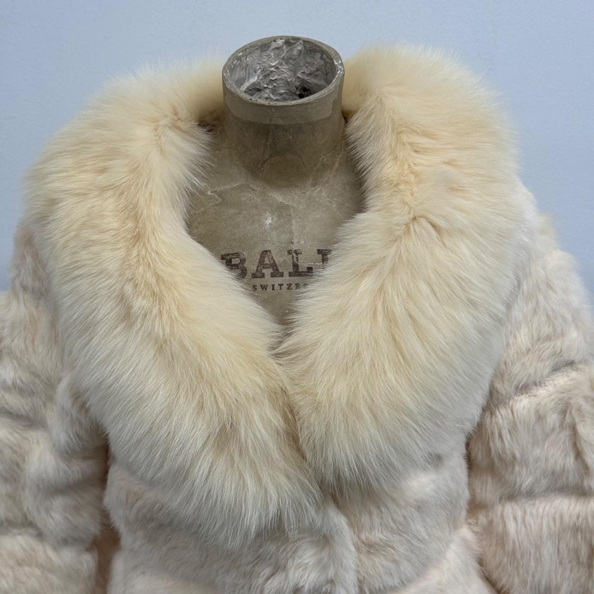 Vintage Y2K Cream Rabbit & Fox Fur Jacket Coat