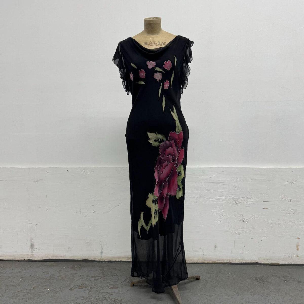 Vintage Y2K Botanical Noir 100% Silk Flutter Sleeve Gown