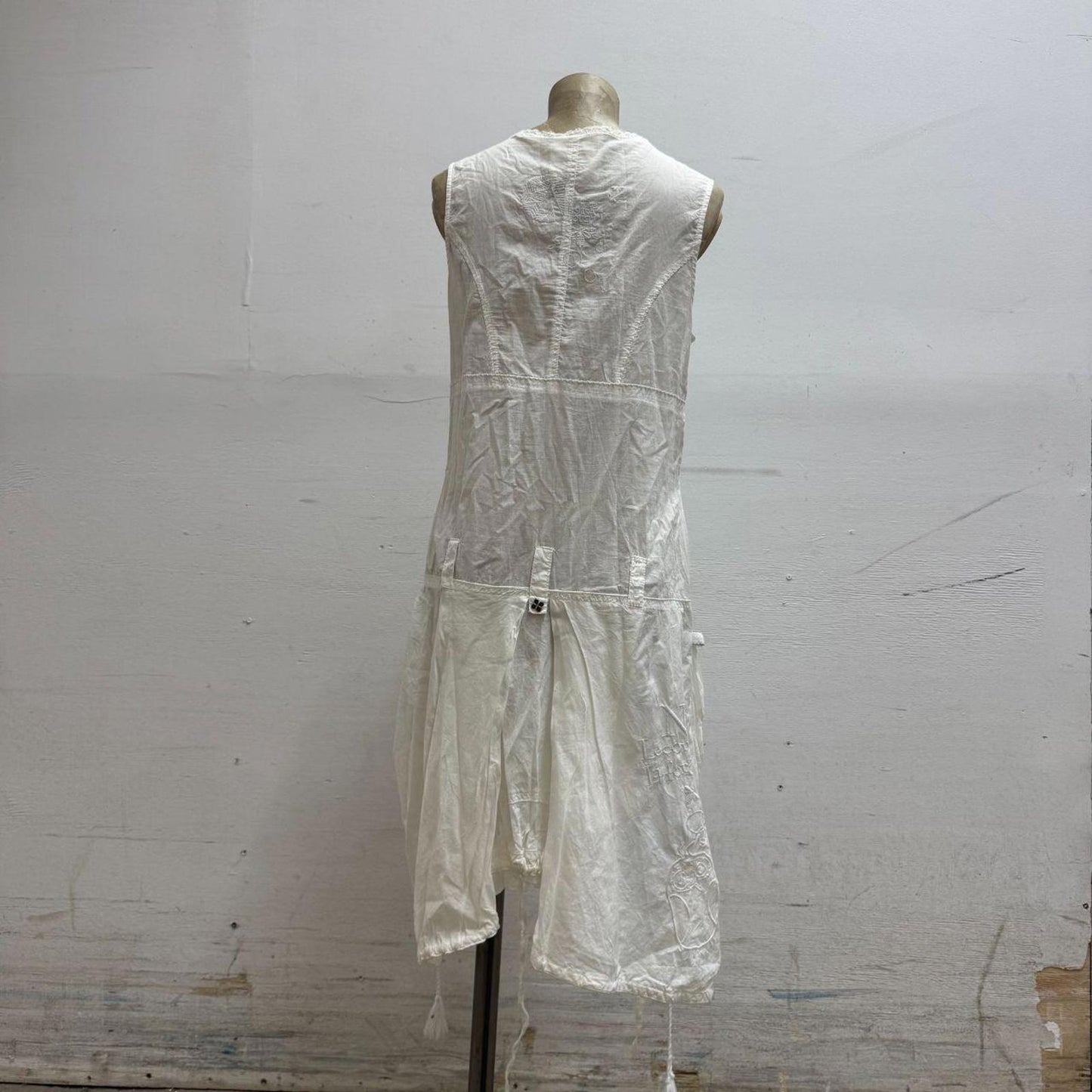 Vintage La Mode Est à Vous White Cotton Parachute Dress
