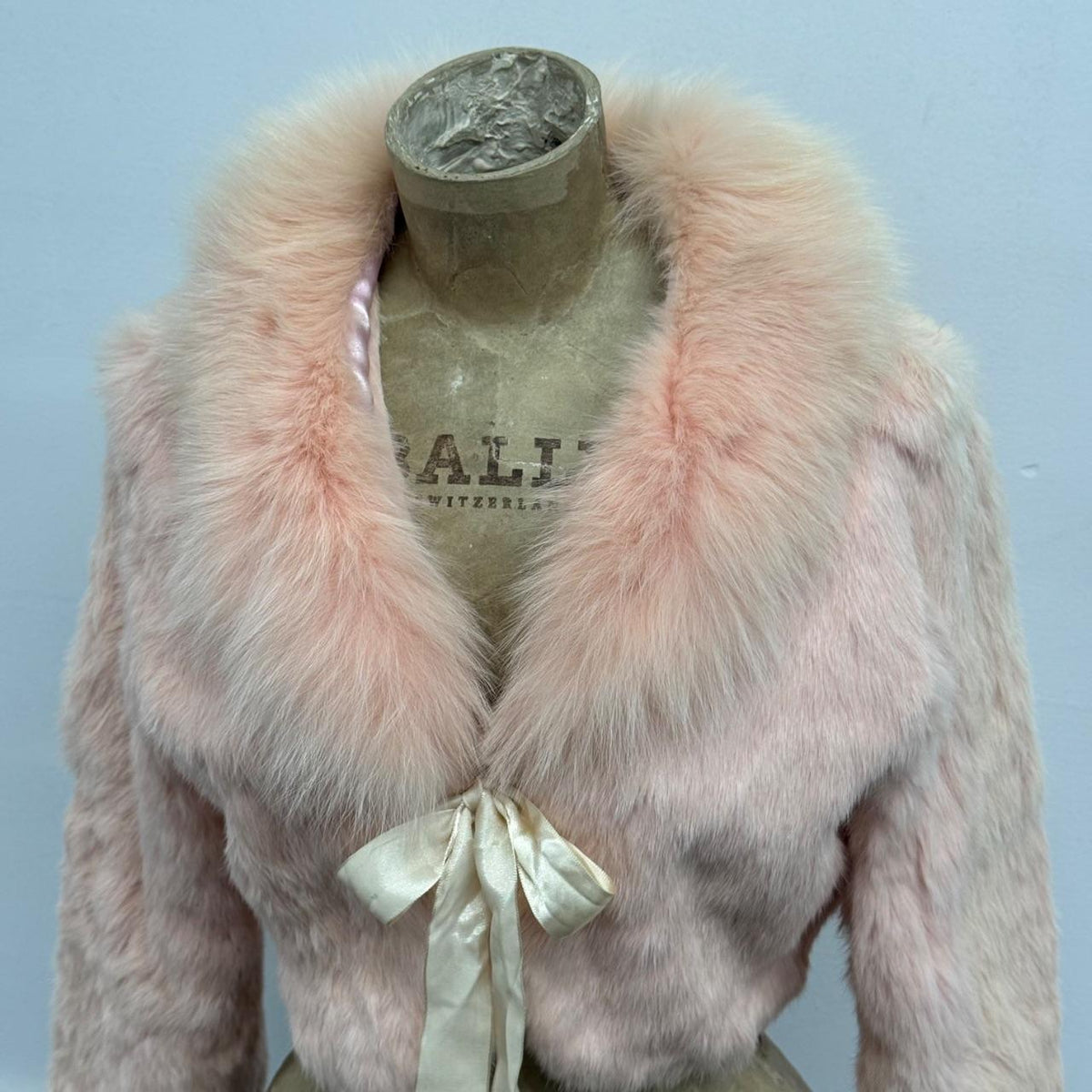 Vintage Y2K Baby Pastel Pink Rabbit & Fox Fur Cropped Bolero Jacket Coat
