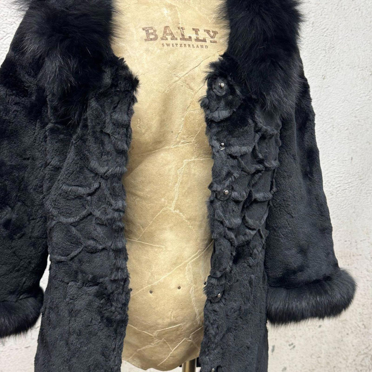 Vintage Y2K Jet-Black Rabbit & Fox Fur Jacket Coat