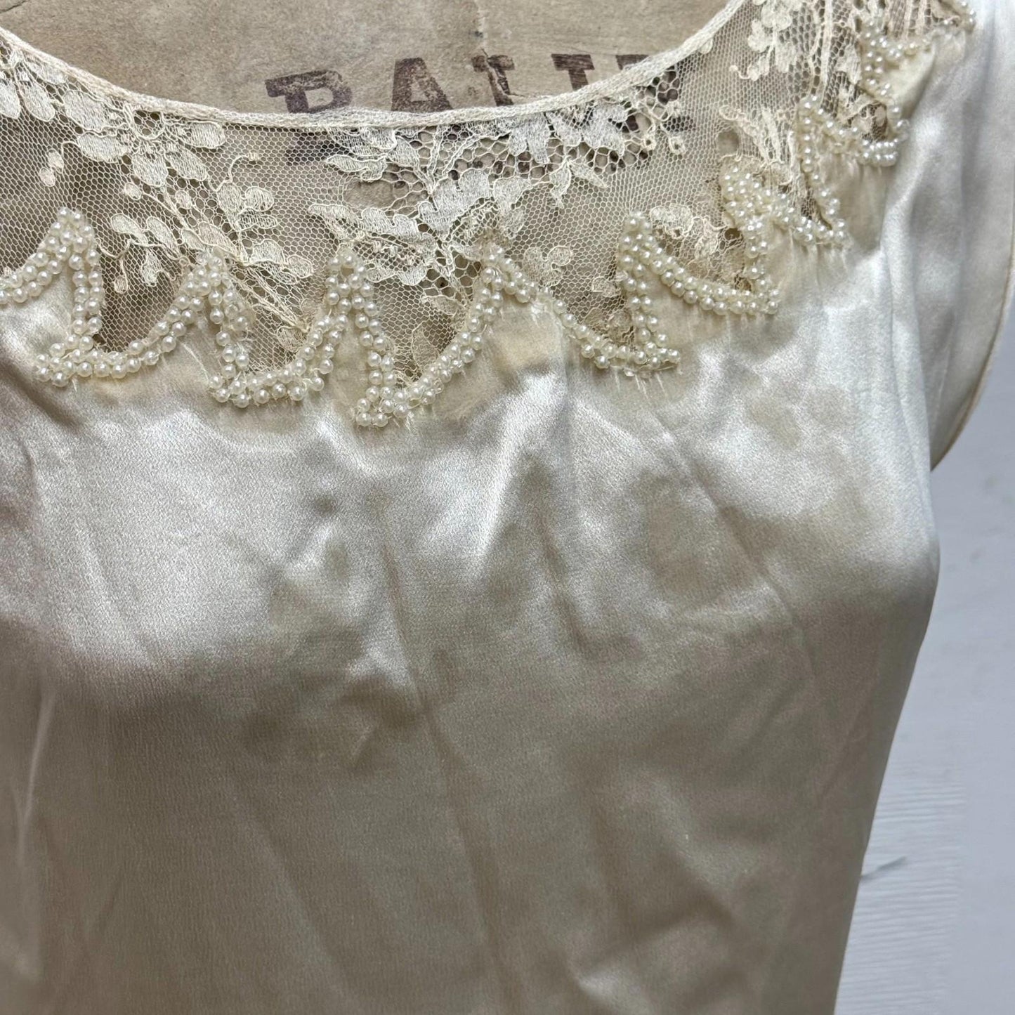 Antique 1920s Silk & Lace White Pearl Robe de Style Flapper Dress Bridal Wedding