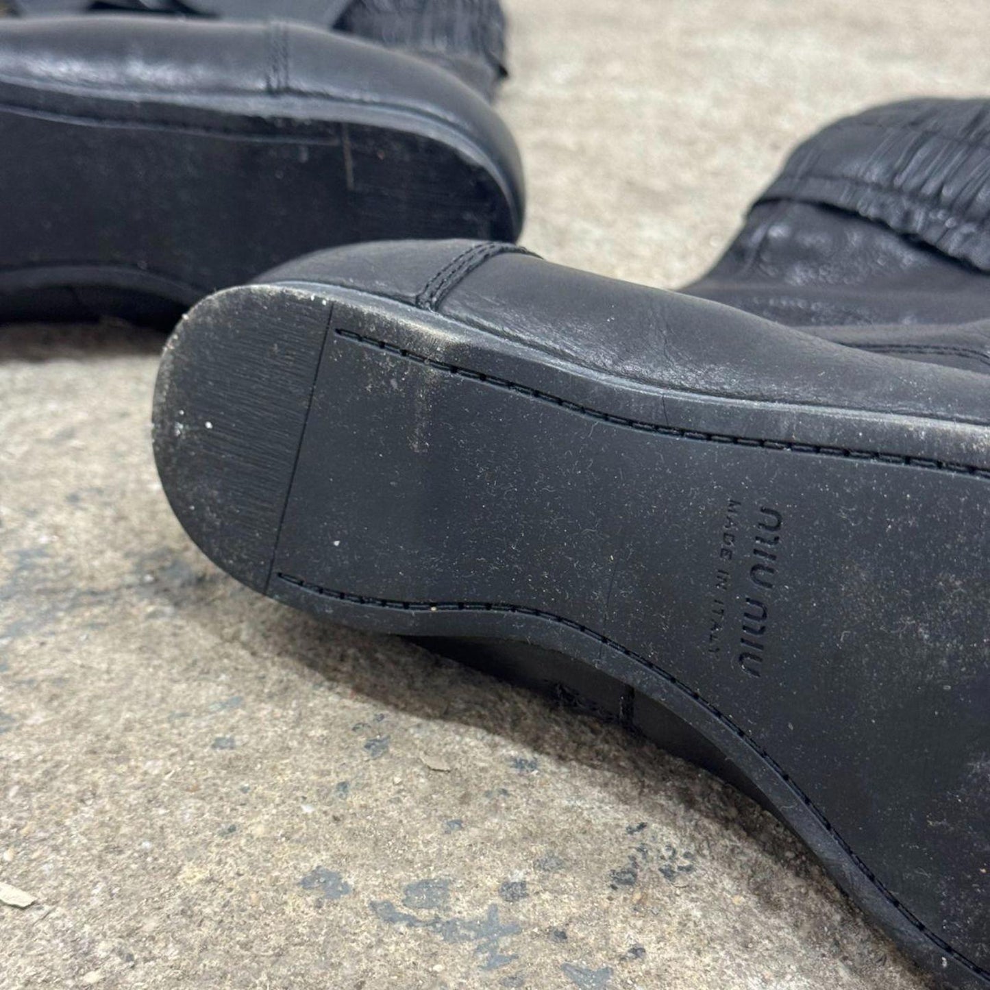 90s/Y2K Vintage Miu Miu Black Leather Bow Boots