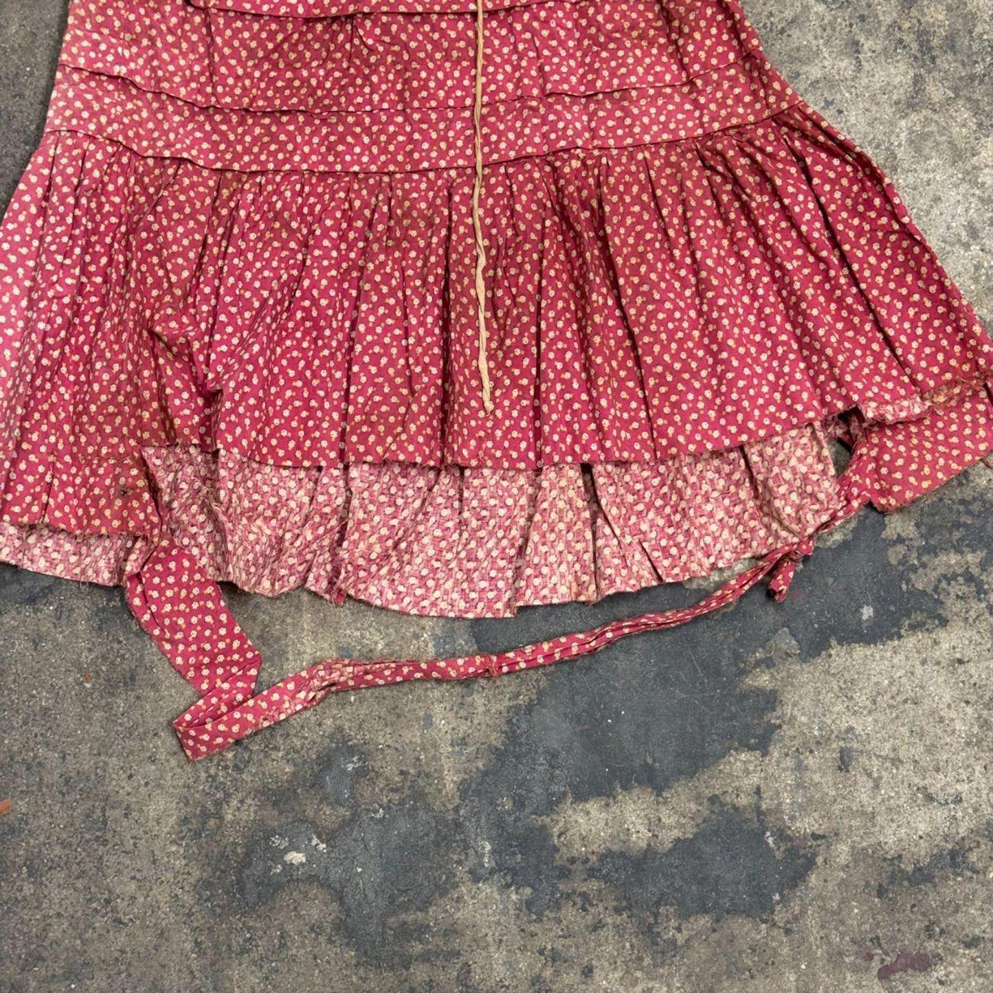 Distressed Vintage 40s does 1800s Edwardian Red Calico Cotton Prairie Maxi Skirt