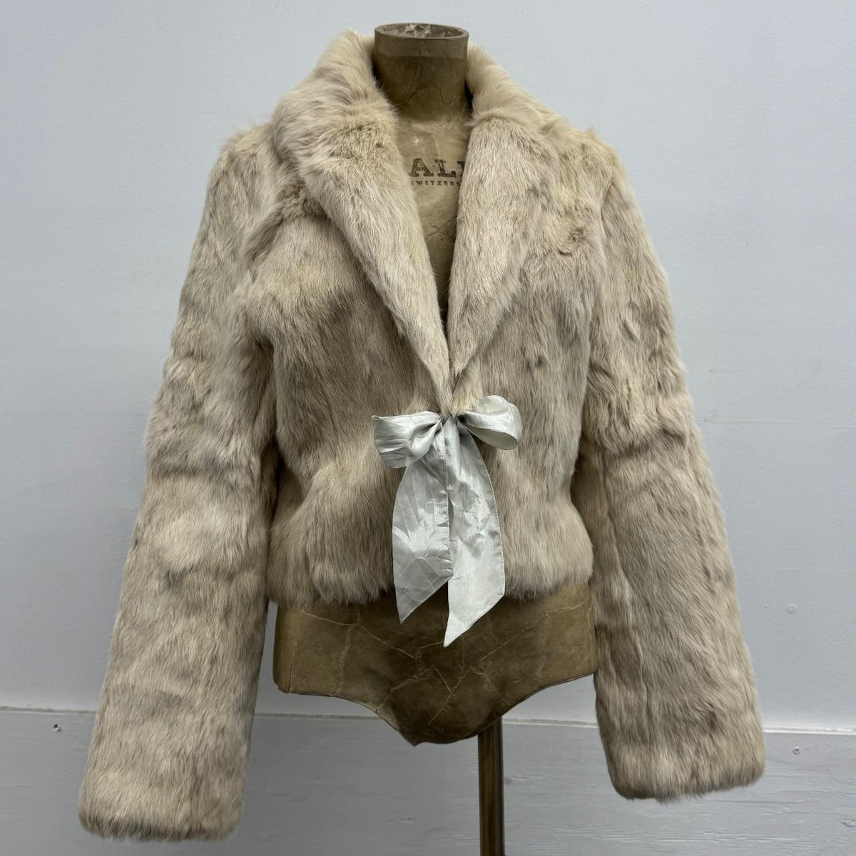 Vintage Y2K Cream Rabbit  Fur Cropped Bolero Jacket Coat