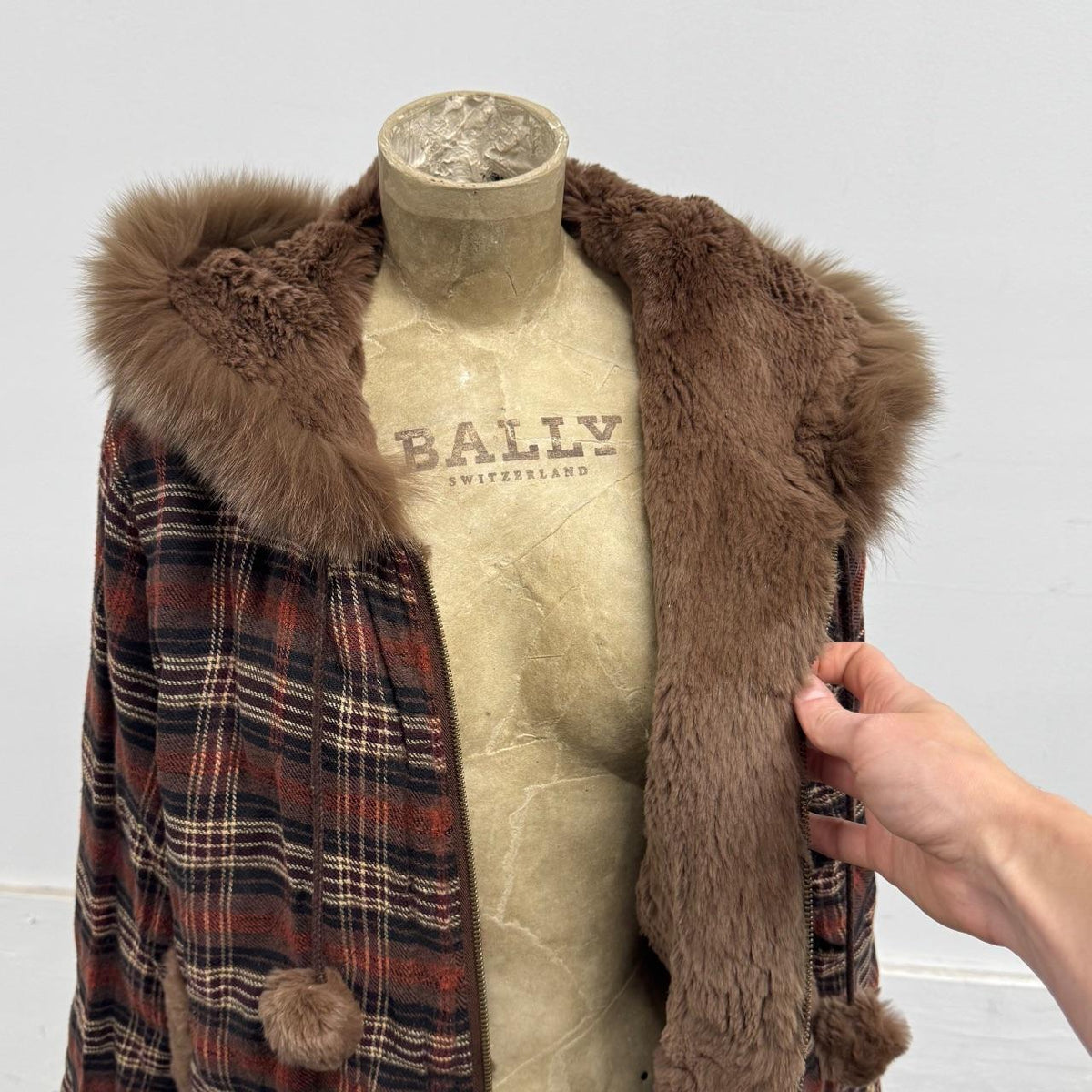 Vintage Y2K Reversible Hooded Brown Rabbit & Fox Fur Jacket Coat