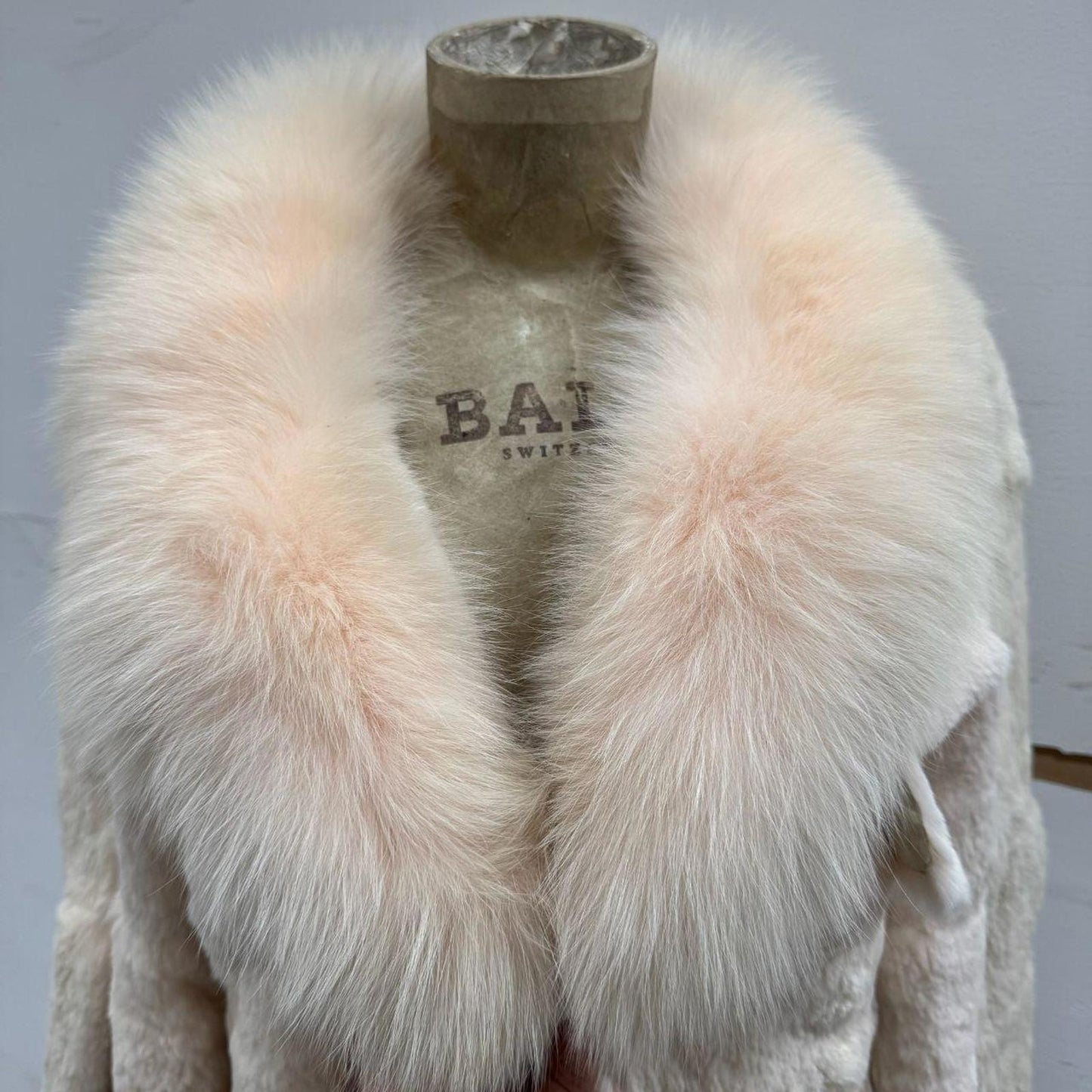 Vintage Y2K Pale Pink Rabbit & Fox Fur Jacket