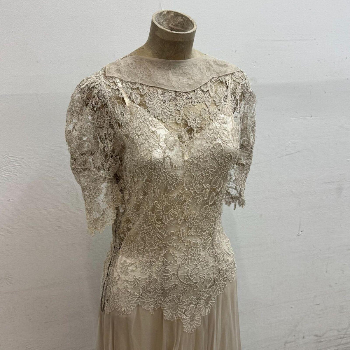 Antique Vintage 30s Livingston Bros. Lace & Silk Chiffon Dress Gown