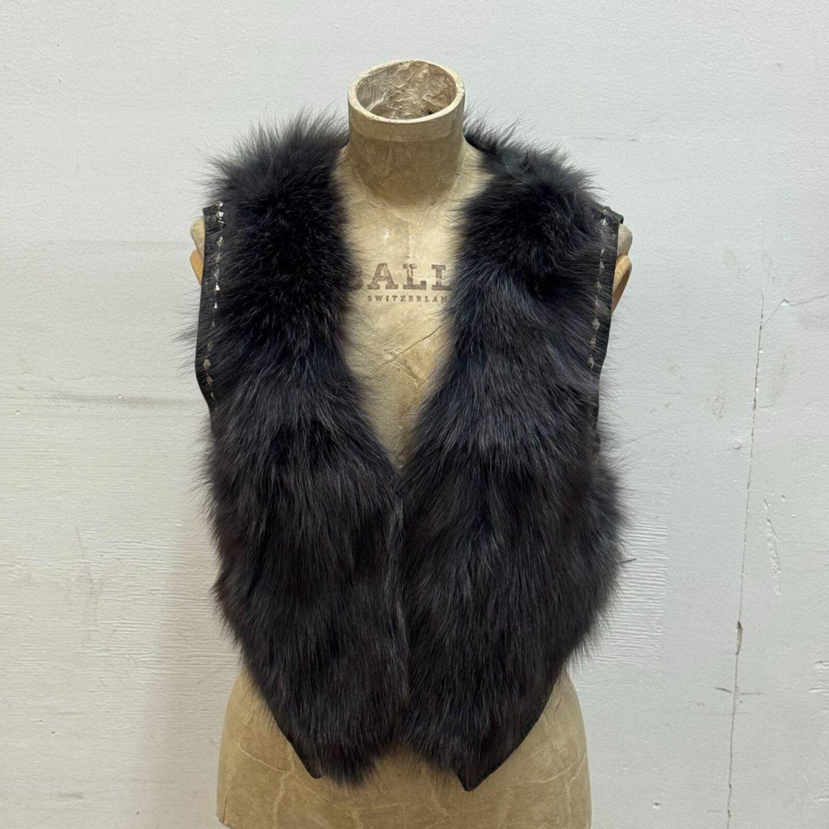 Vintage Charcoal Gray Y2K Studded Fox Fur Statement Vest