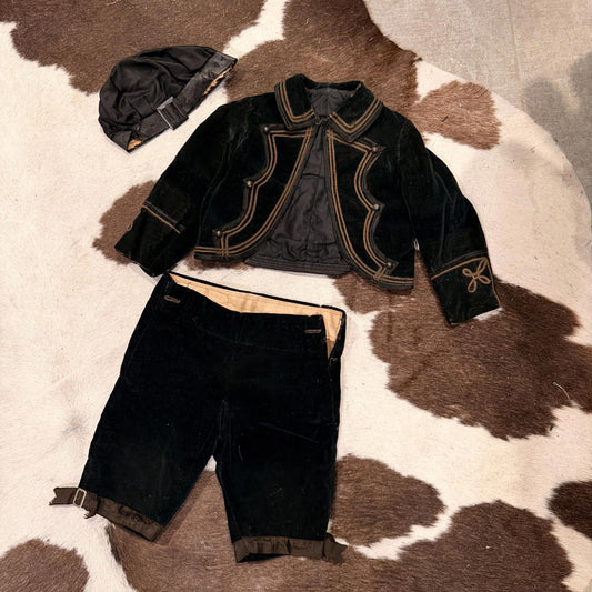 Late Victorian Child’s Velvet Suit 1870s Little Lord Fauntleroy Antique Ensemble