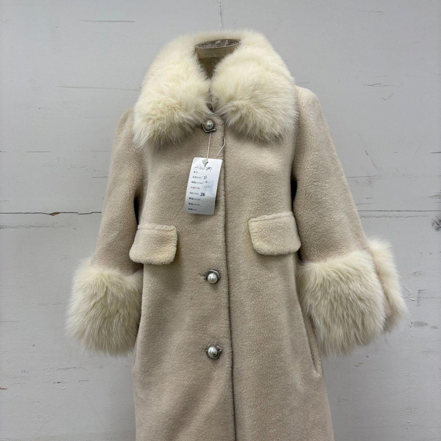 Vintage Y2K Cream Fleece Princess Coat with Genuine Fox Fur