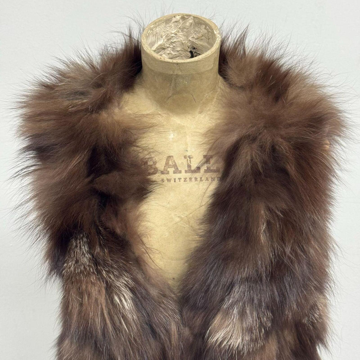 Y2K Vintage Variegated Brown Genuine Fox Fur Vest