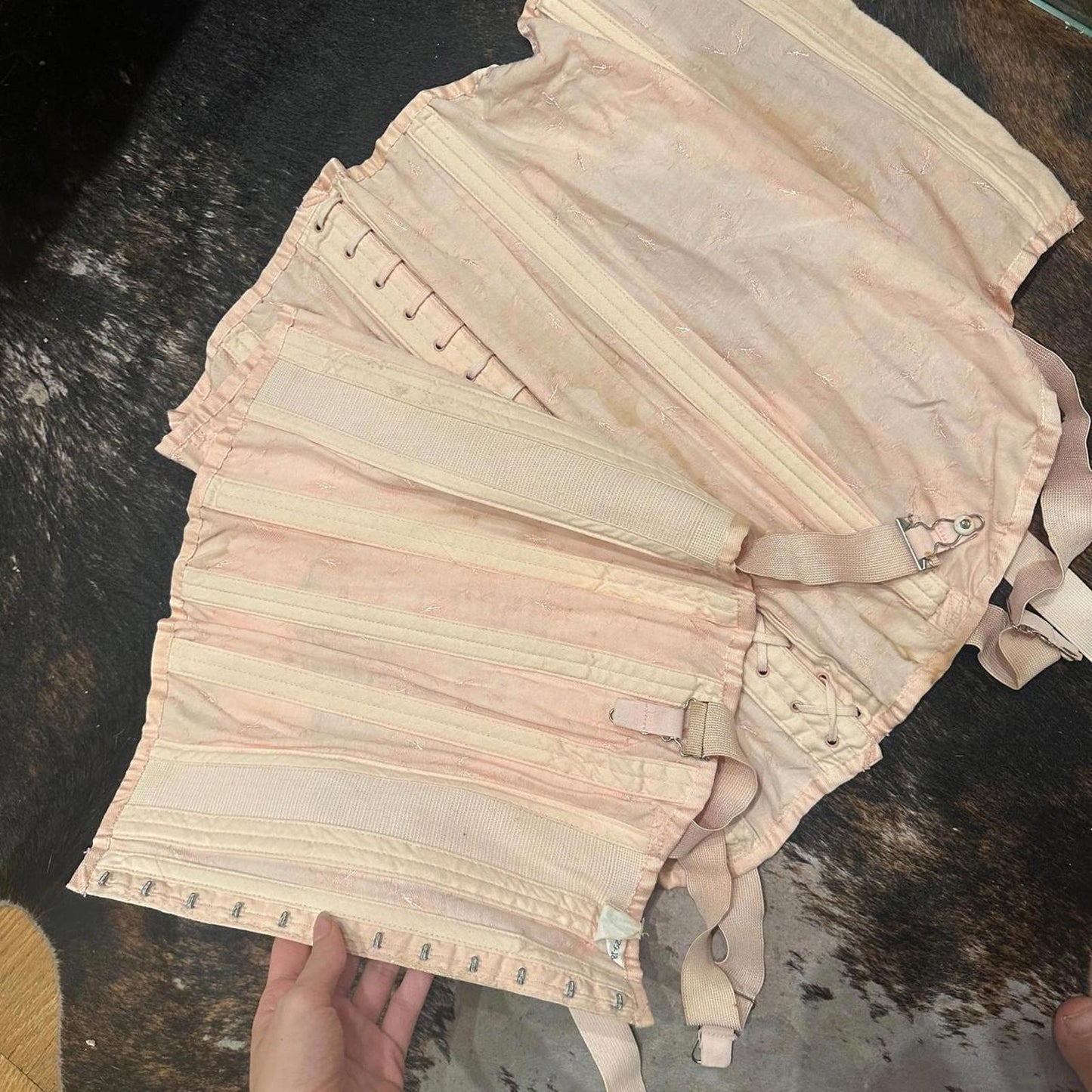 True Vintage 1950s 50s Fan Lace Hip Girdle Garter Skirt