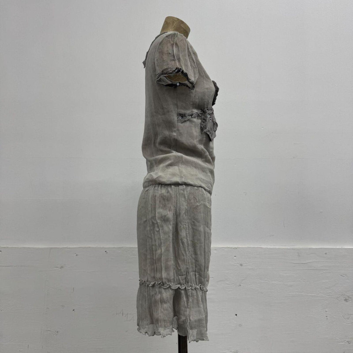Vintage Y2K Moschino 100% Silk Bow Grey Dress