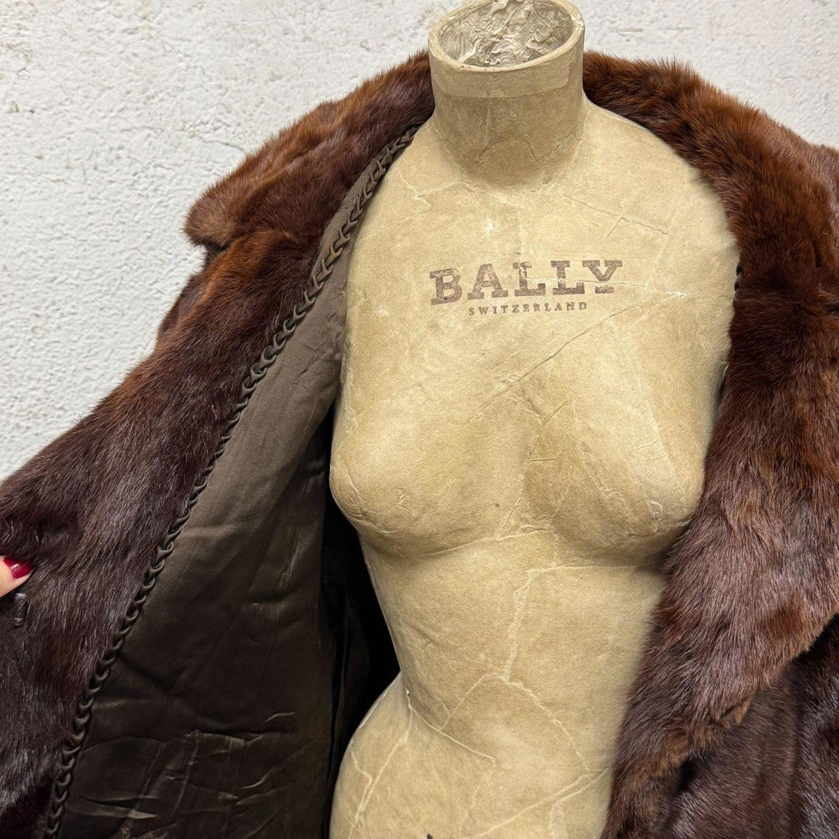 Vintage Mid-Length Glossy Mink Fur Coat