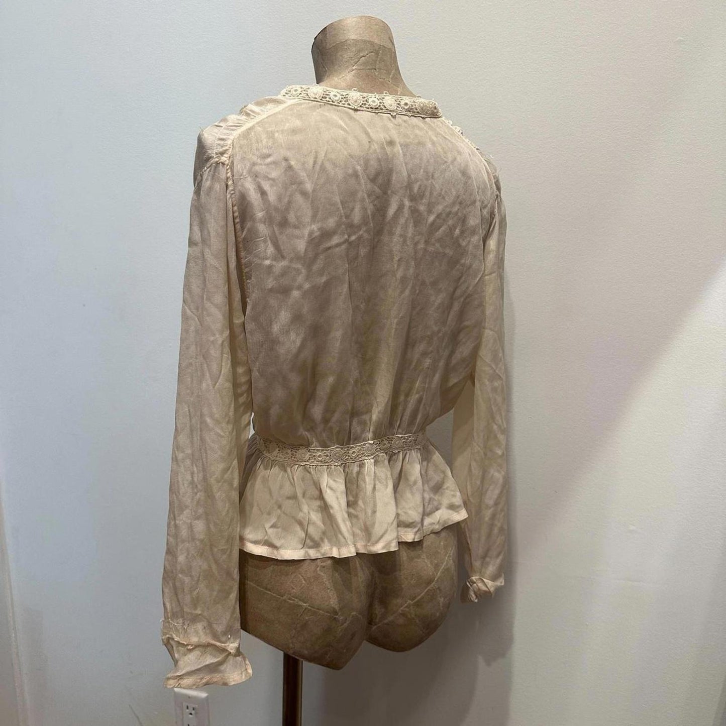 Beige Edwardian Lace Trim Long Sleeve Women's Blouse