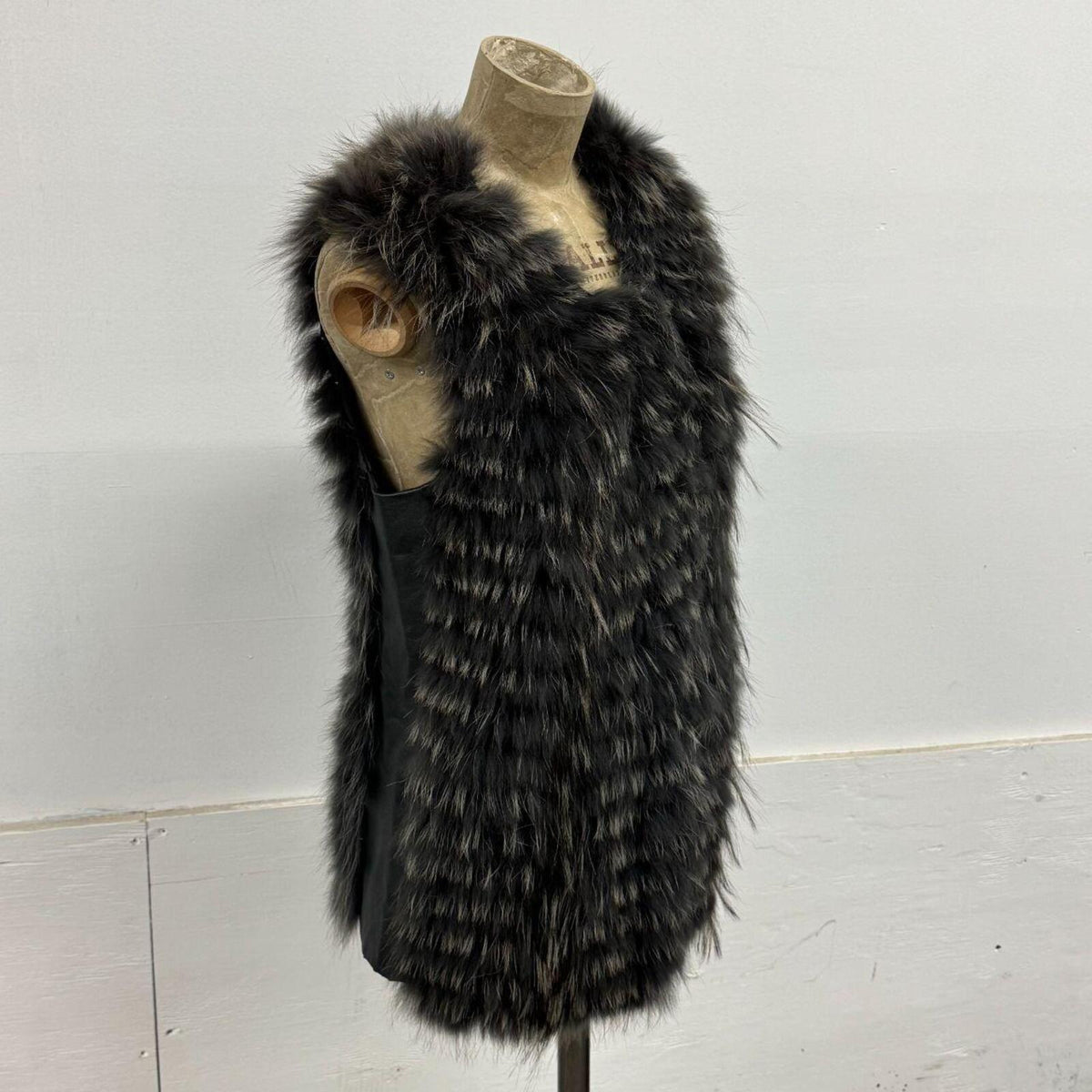Vintage Y2K Noir Leather & Silver Fox Fur Vest
