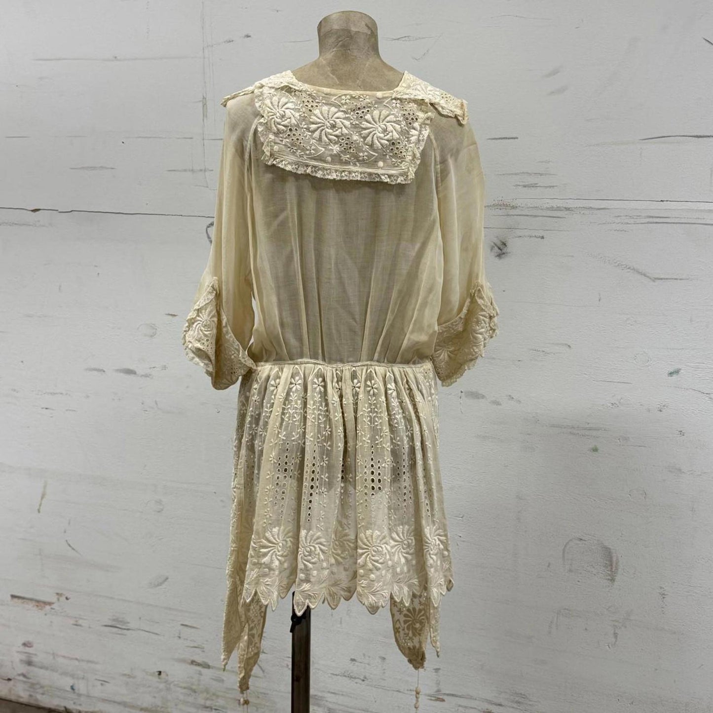 RARE Antique Edwardian White Broderie Tea Robe Jacket