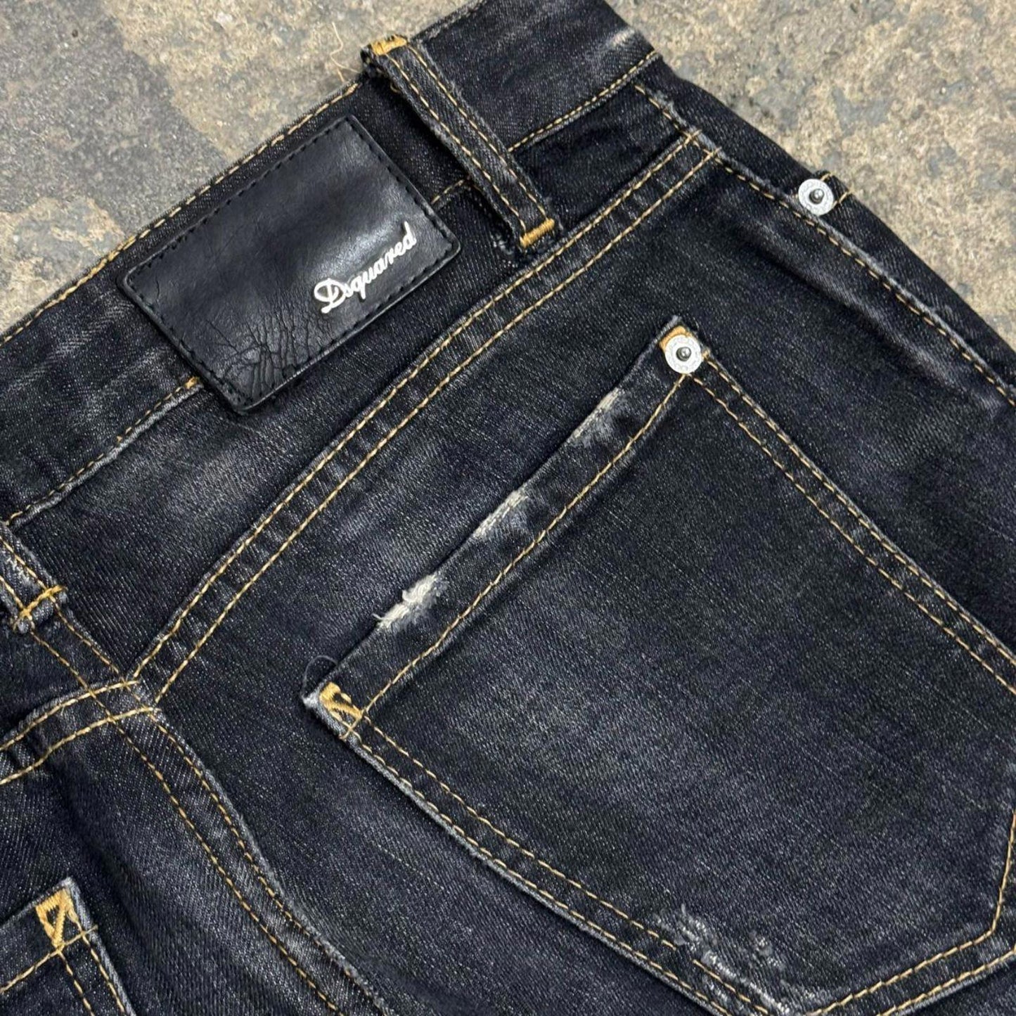 Archival Dsquared² Low Rise Cropped Capri Distressed Skinny Jeans