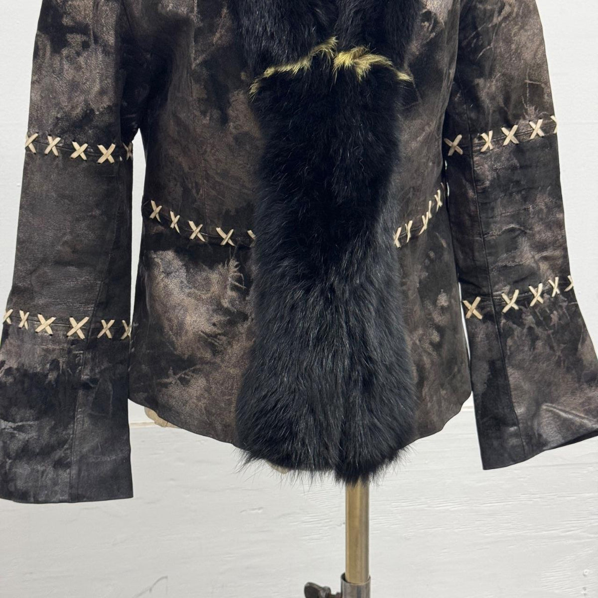 Vintage Y2K Suede Jacket with Fox Fur Collar & Cross-Stitch Details Coat