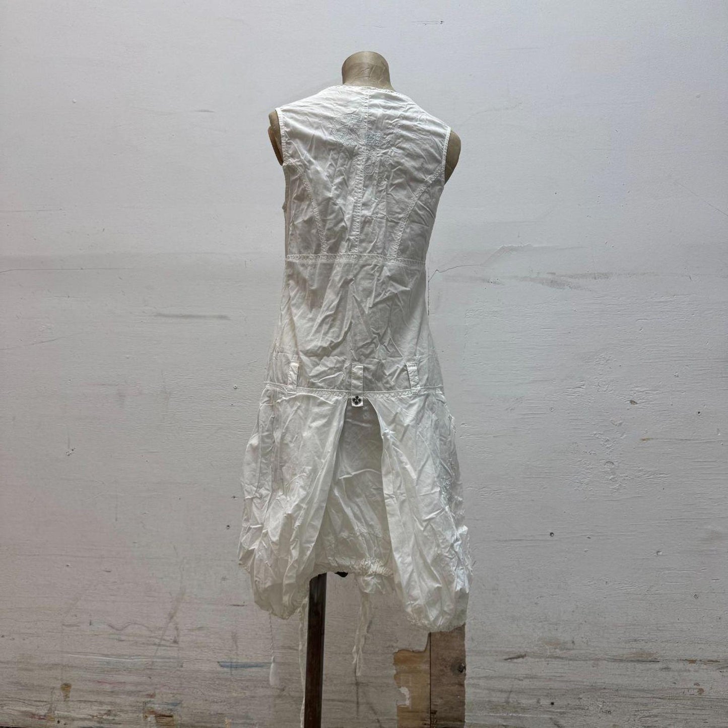Vintage La Mode Est à Vous White Cotton Parachute Dress