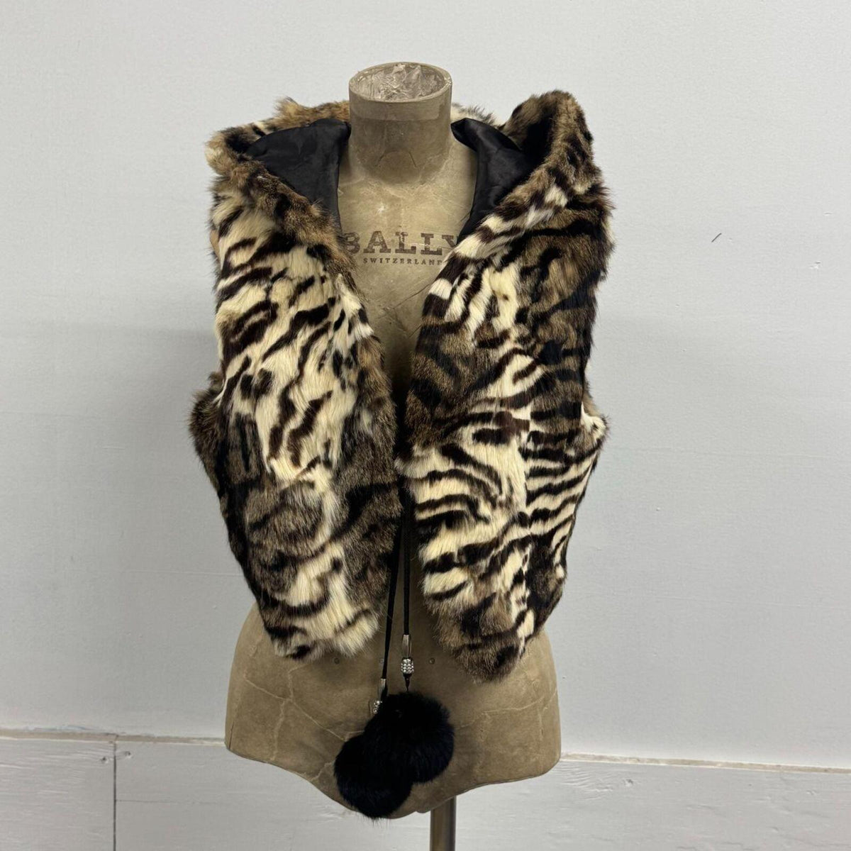 Vintage Y2K Brown Hooded Dyed Rabbit Fur Vest