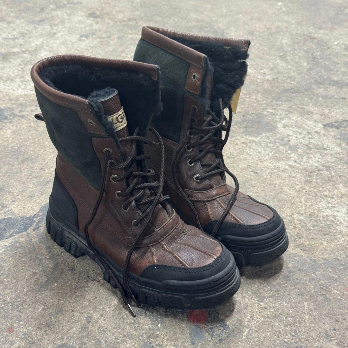 Vintage UGG Brown Leather Winter Snow Boots Shearling 7