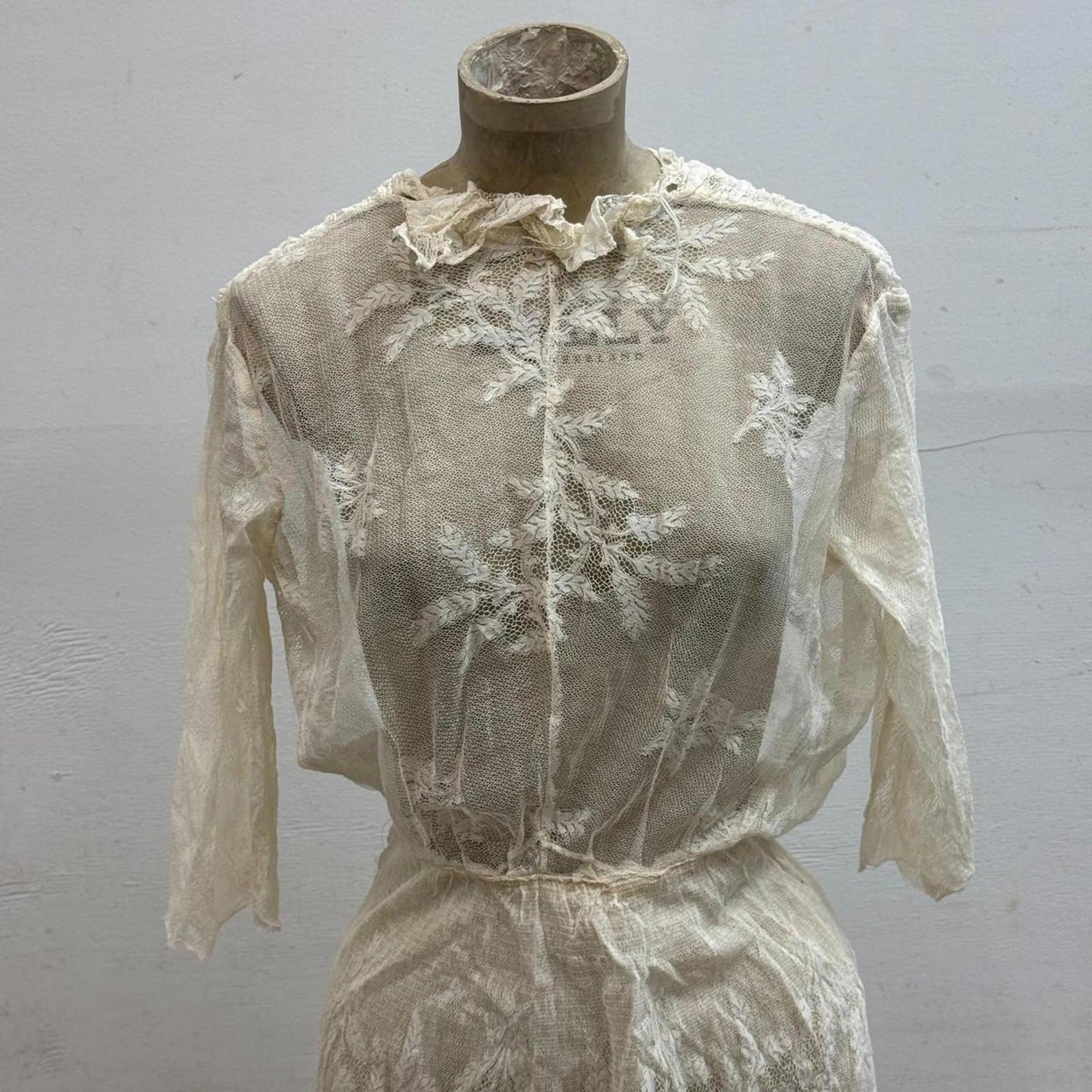 Antique 1910s Edwardian Tea Gown XS White Cotton Lace Dress