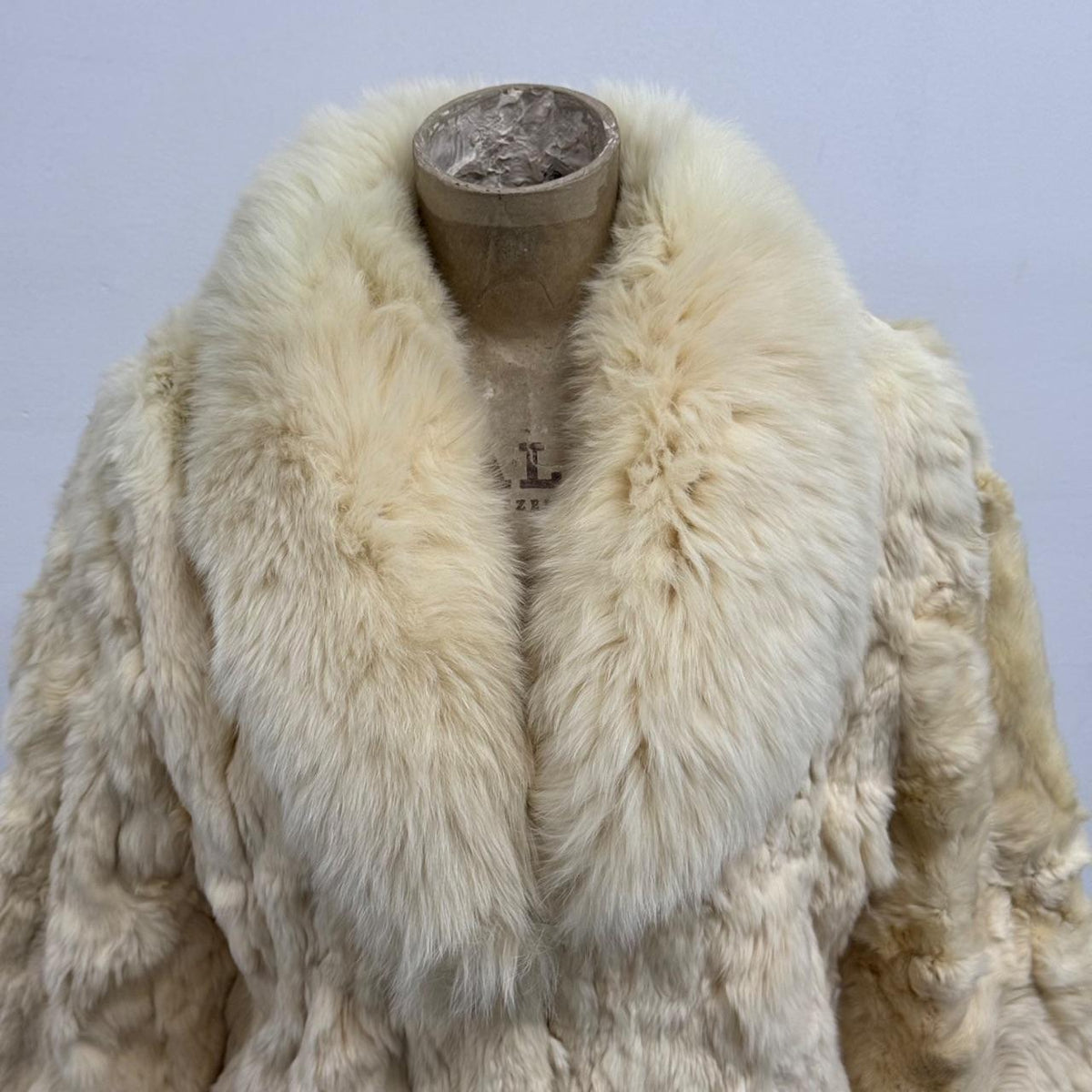 Vintage Y2K Cream Rabbit & Fox Fur Jacket Coat