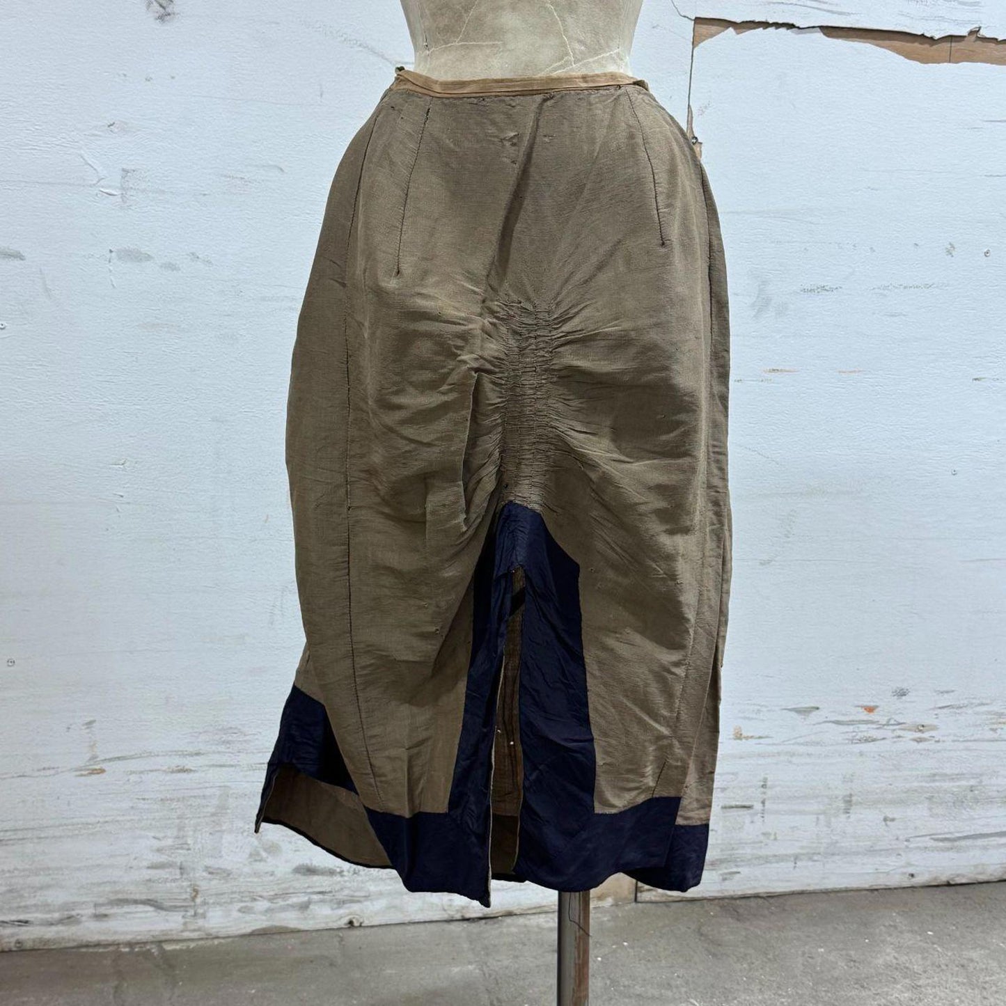 Brown Antique Victorian Bustle Petticoat (Late 1800s)