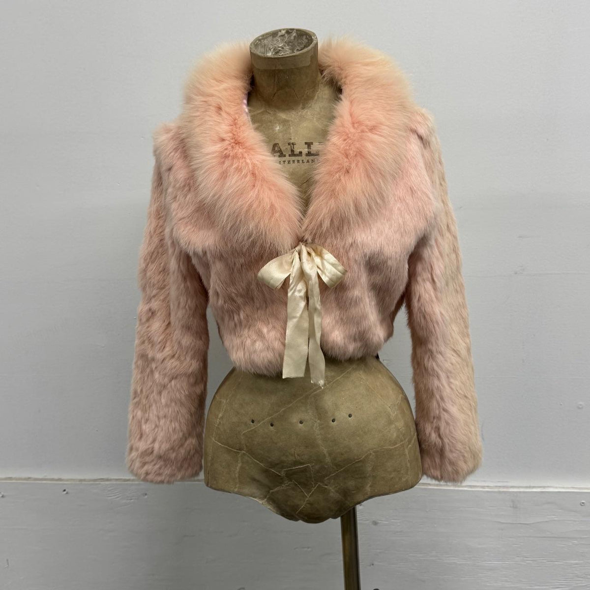 Vintage Y2K Baby Pastel Pink Rabbit & Fox Fur Cropped Bolero Jacket Coat
