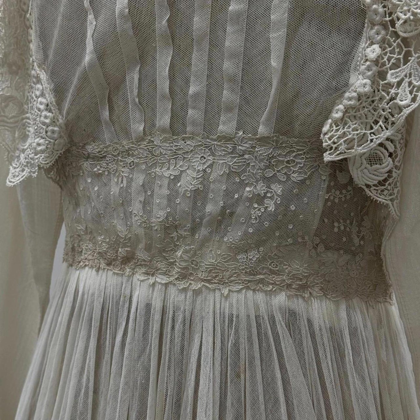 Edwardian Antique Lingerie Dress Lace Ruffle Gem Buttons