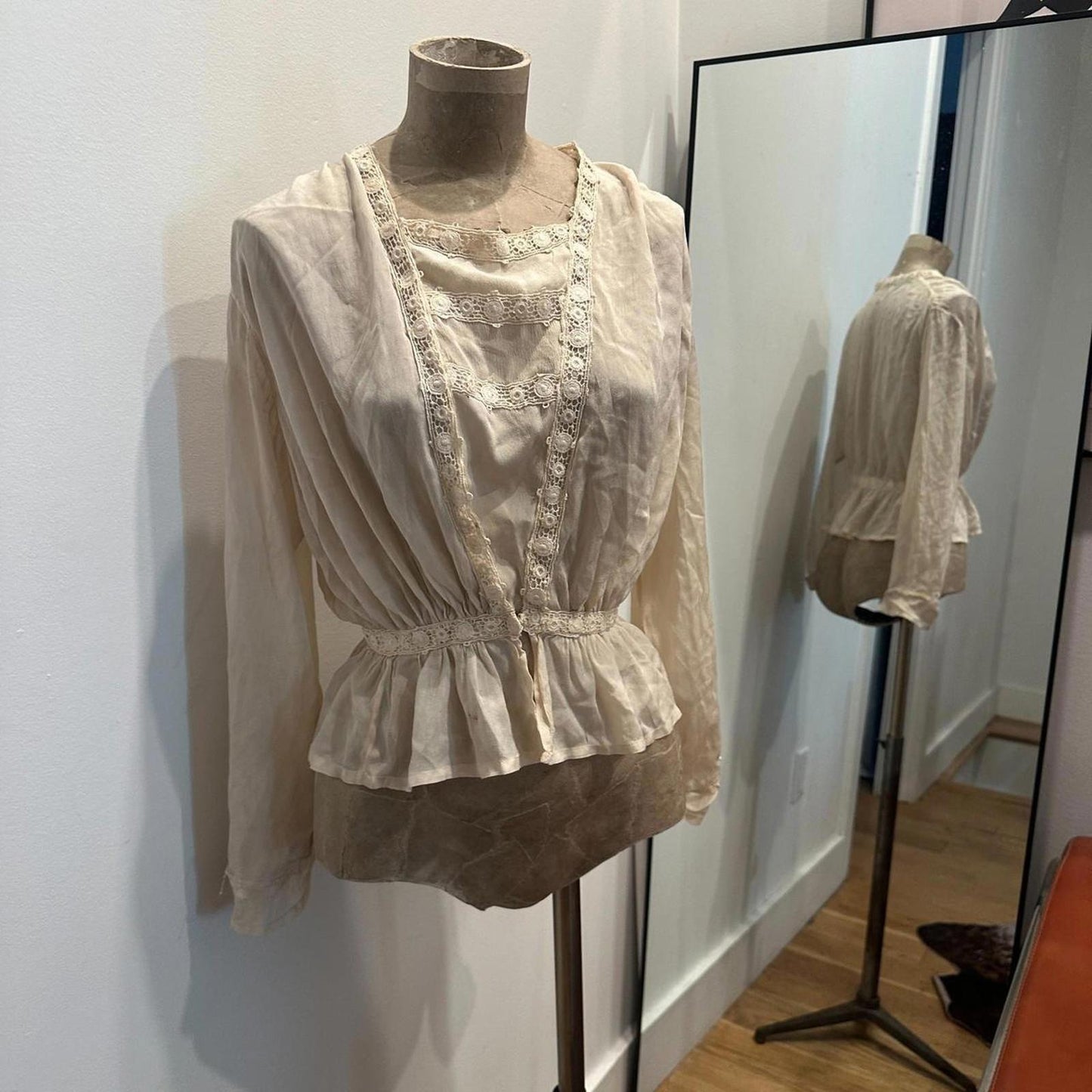 Beige Edwardian Lace Trim Long Sleeve Women's Blouse