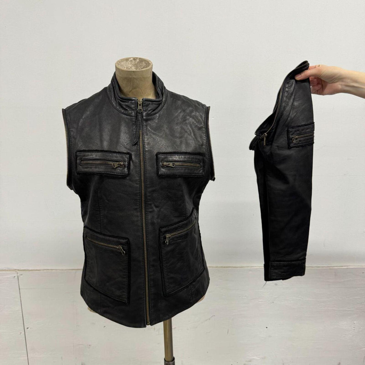 Vintage Black Detachable Sleeves Moto Leather Vest Jacket