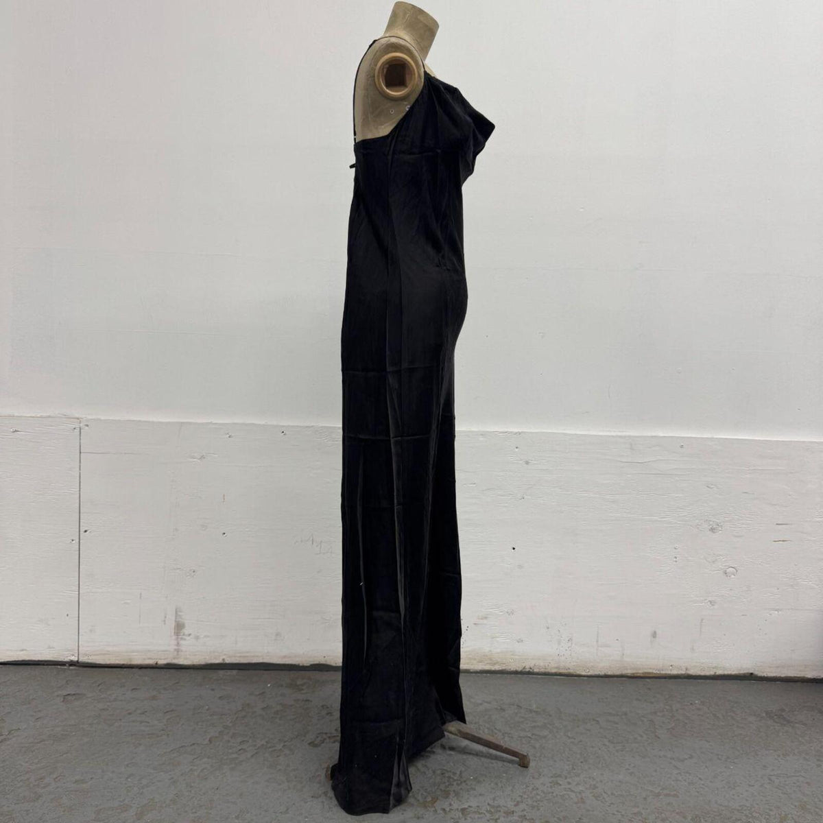 Vintage Y2K il-NAKIBO 100% Silk Cowl Back Maxi Dress Black