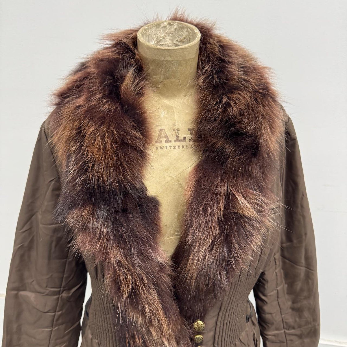 Vintage Y2K Espresso Brown Puffer Jacket with Real Fox Fur Collar Coat