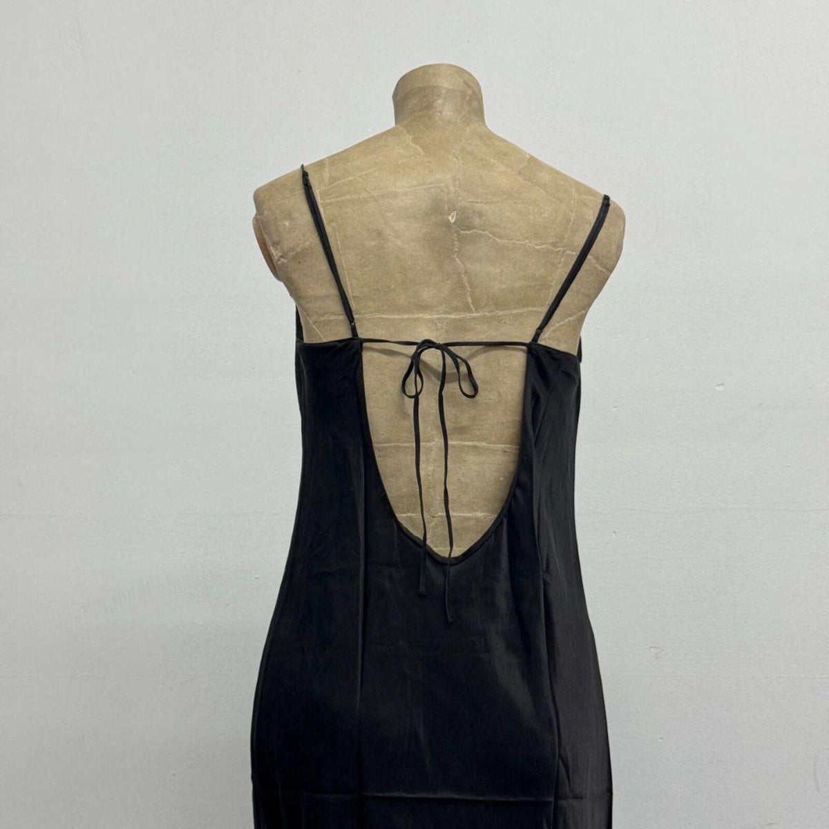 Vintage Y2K il-NAKIBO 100% Silk Cowl Back Maxi Dress Black