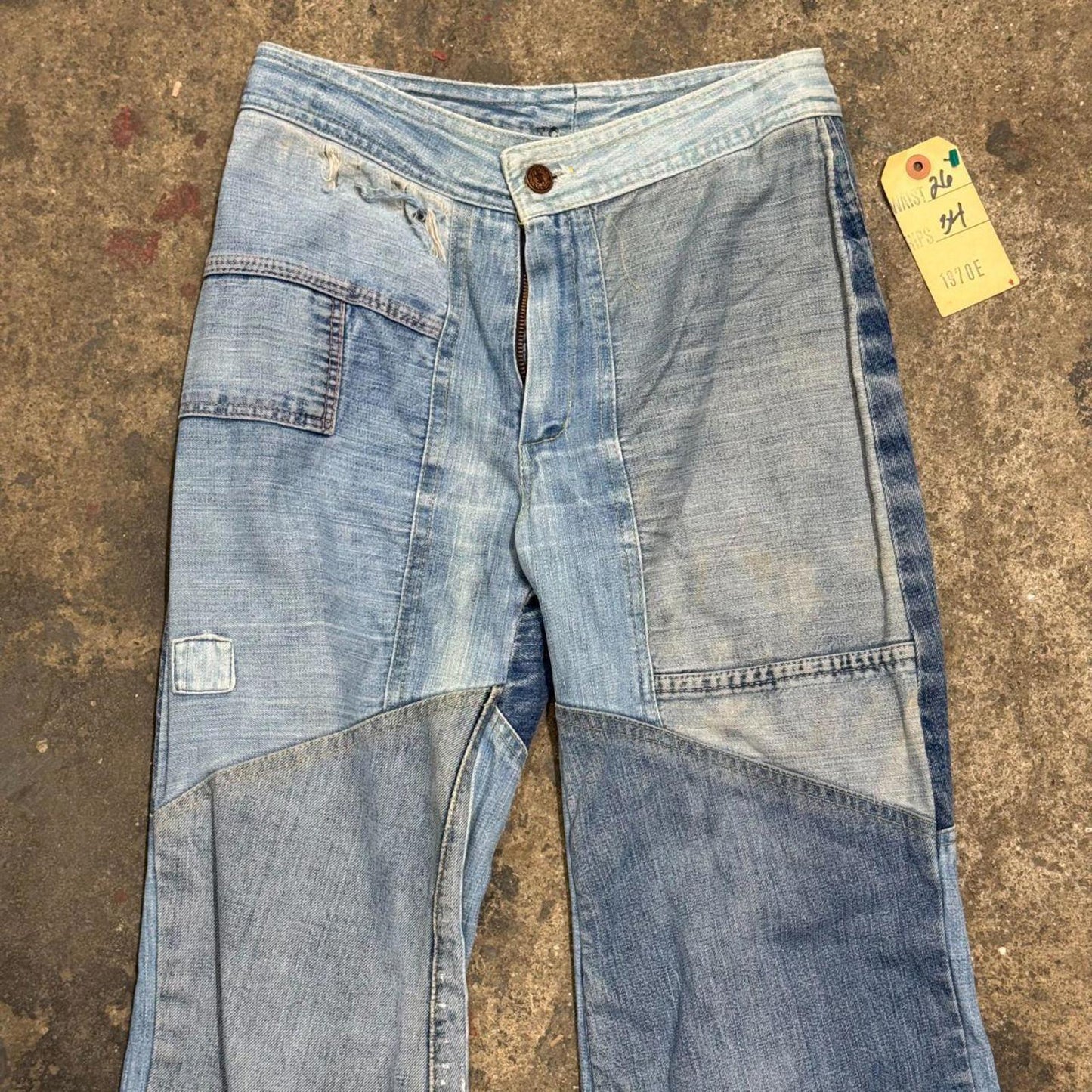 Vintage 70s Multi-Tonal Patchwork Flare Thrashed Denim Jeans XS