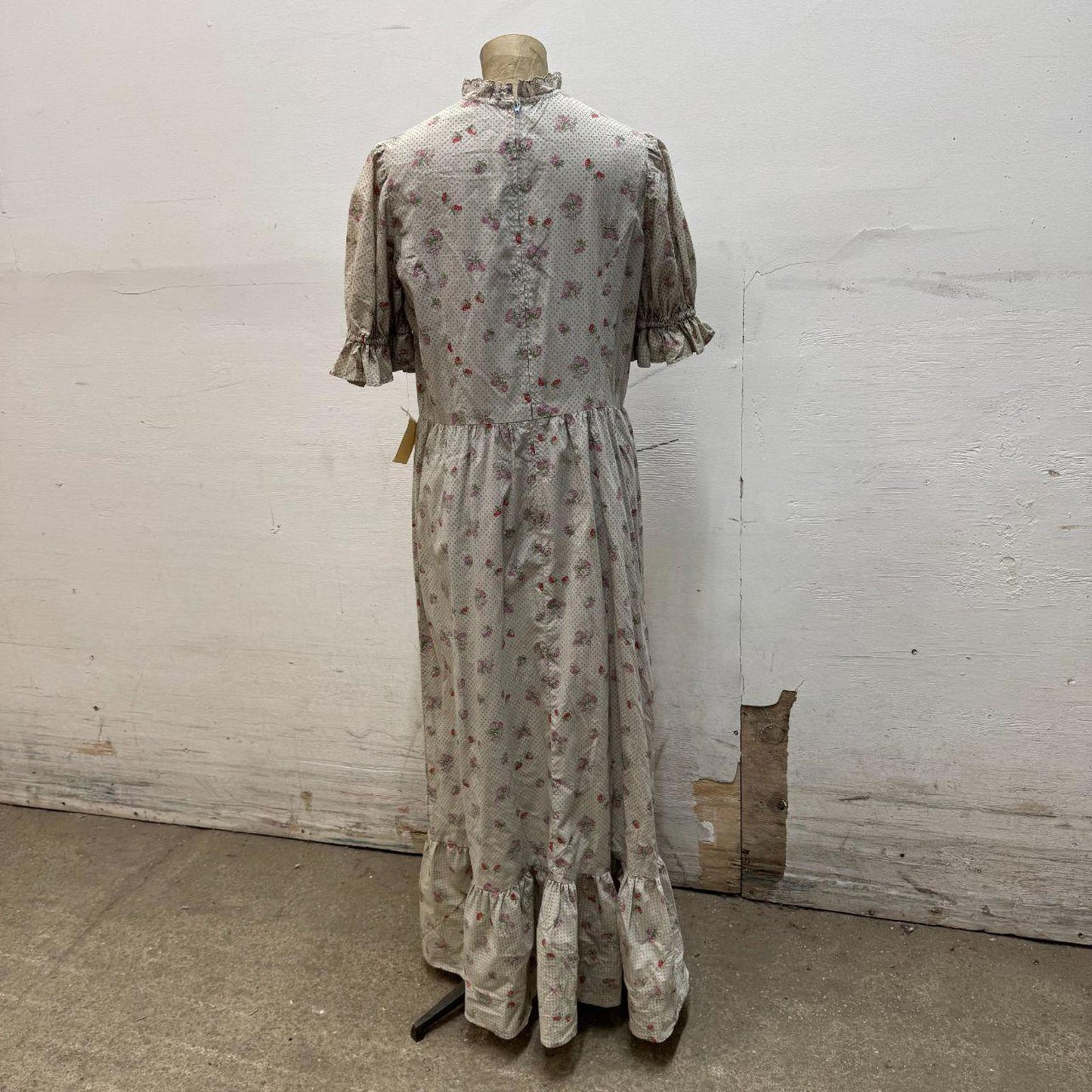 Vintage 1950s Studio-Made Strawberry Print Western Prairie Dress Movie Costume M