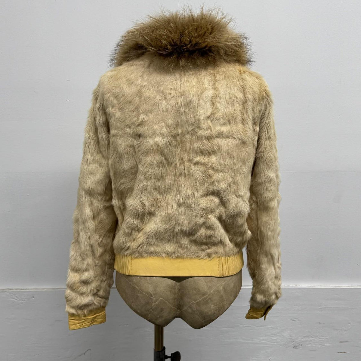 Vintage Y2K Cream Fur Bomber Jacket w Raccoon Fur Collar Yellow Coat